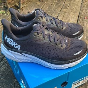 HOKA Clifton 8 Black Size 8 BRAND NEW